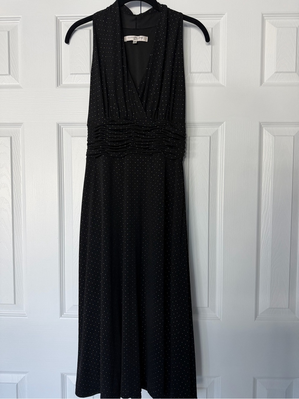 Evan-Picone Black Sleeveless V-Neck Evening Dress with Sparkle